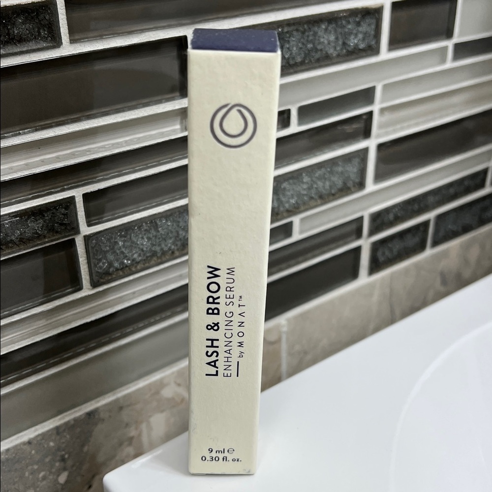 Monat Lash & Brow Enhancing Serum